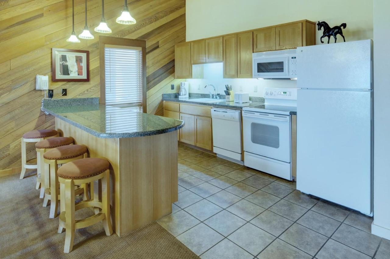 第七避暑山庄酒店 Deschutes River Woods 外观 照片